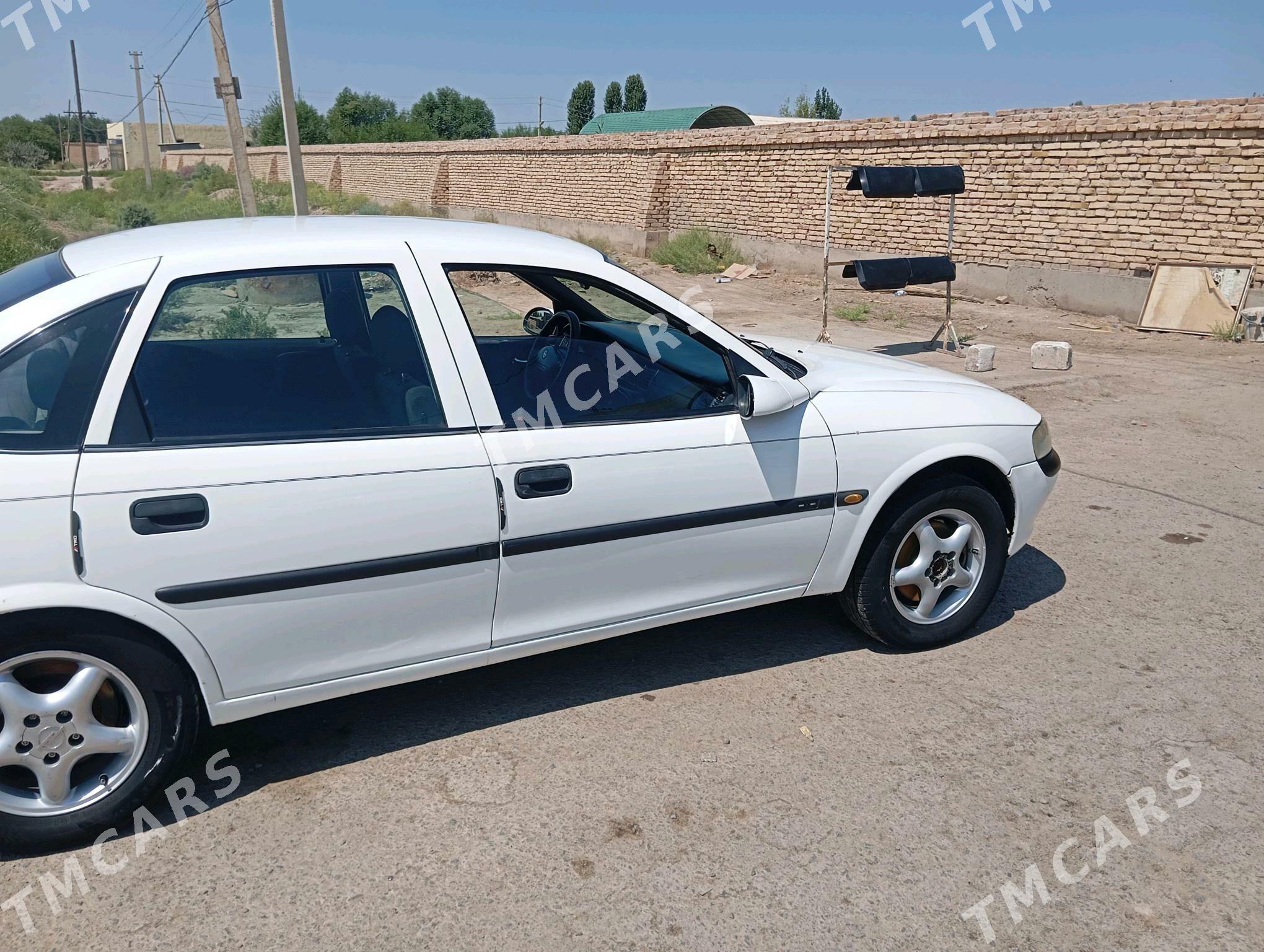Opel Vectra 1998 - 46 000 TMT - Gubadag - img 4
