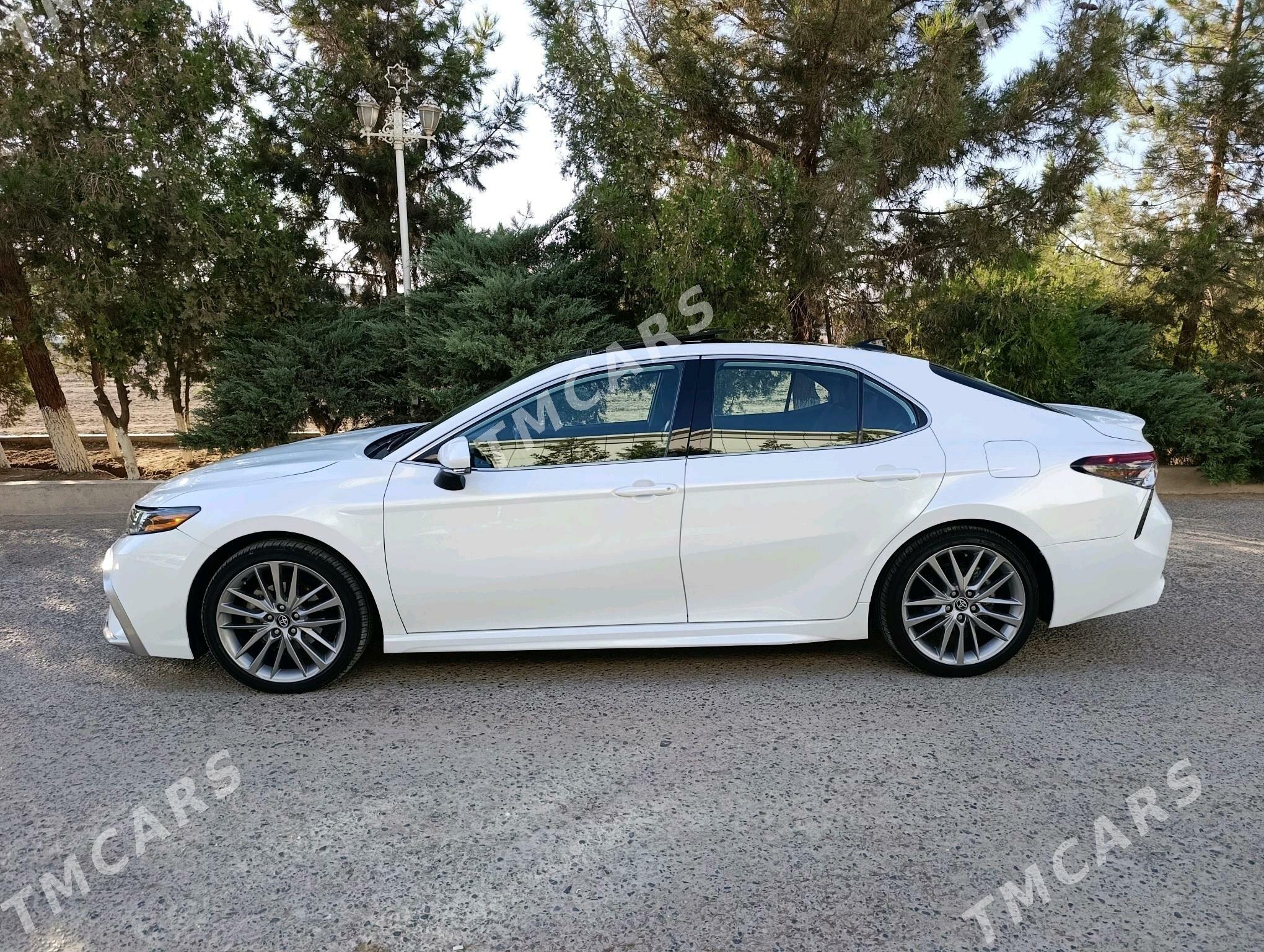 Toyota Camry 2022 - 395 000 TMT - Теджен - img 6
