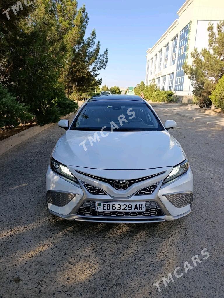 Toyota Camry 2022 - 395 000 TMT - Теджен - img 8