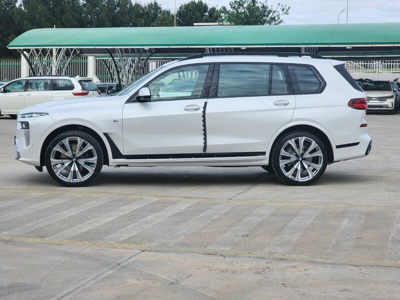 BMW X7 2024 - 2 240 000 TMT - 11 mkr - img 8