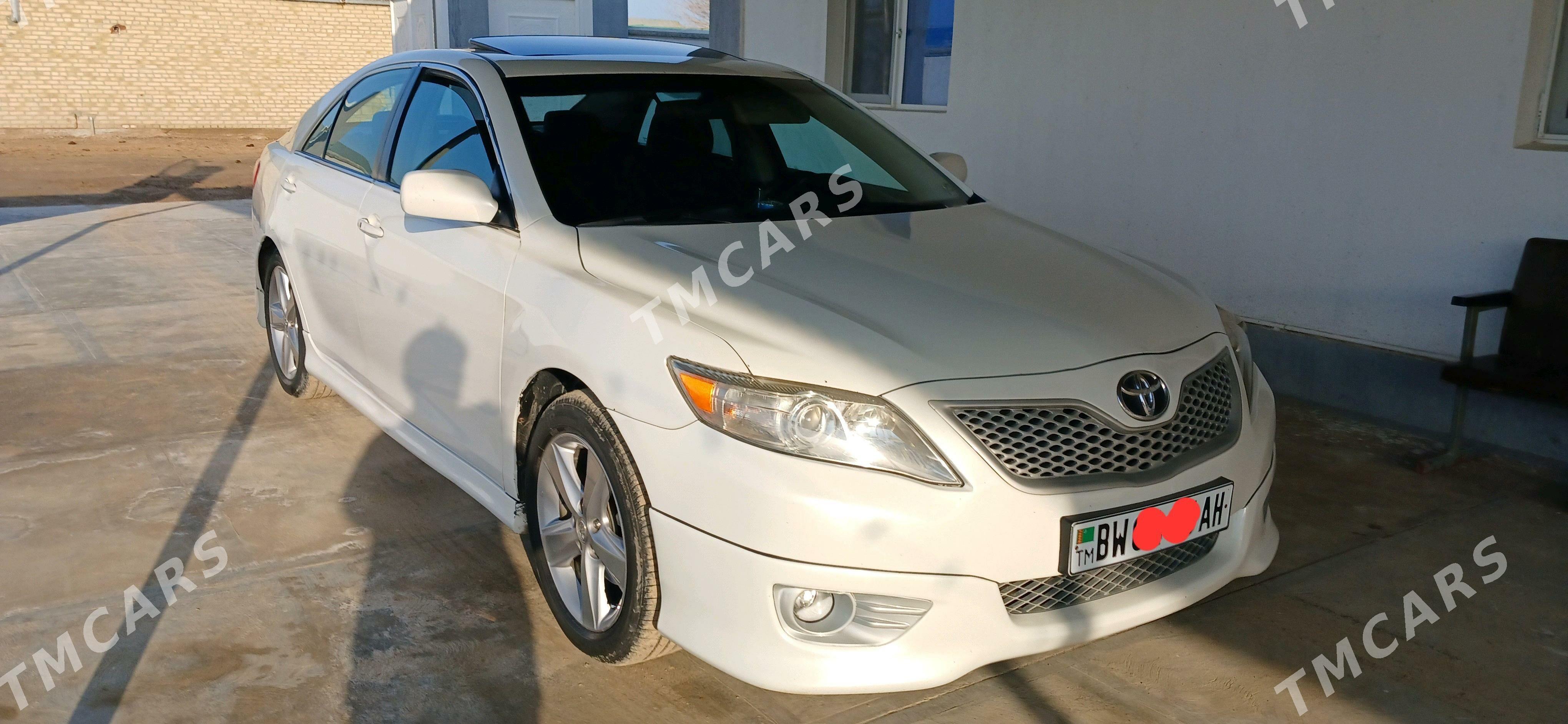 Toyota Camry 2010 - 178 000 TMT - Ýaşlyk - img 4