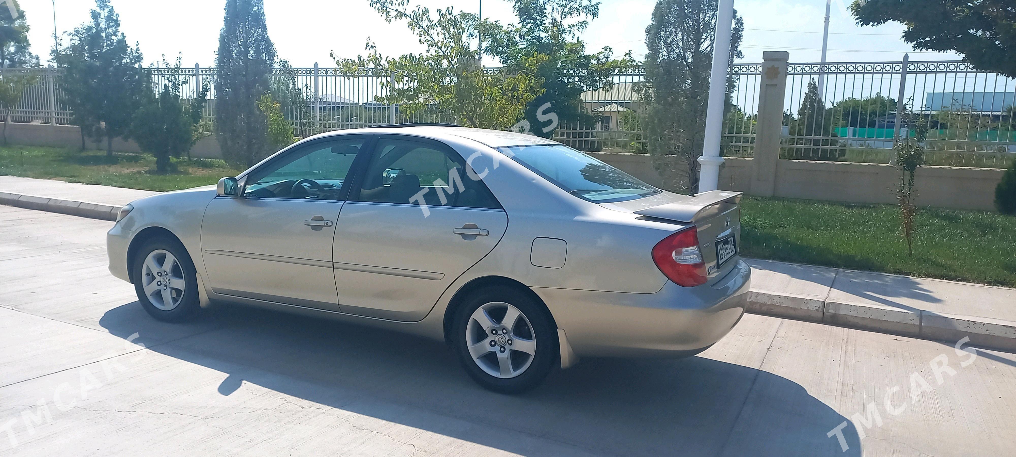 Toyota Camry 2004 - 168 000 TMT - Дашогуз - img 4