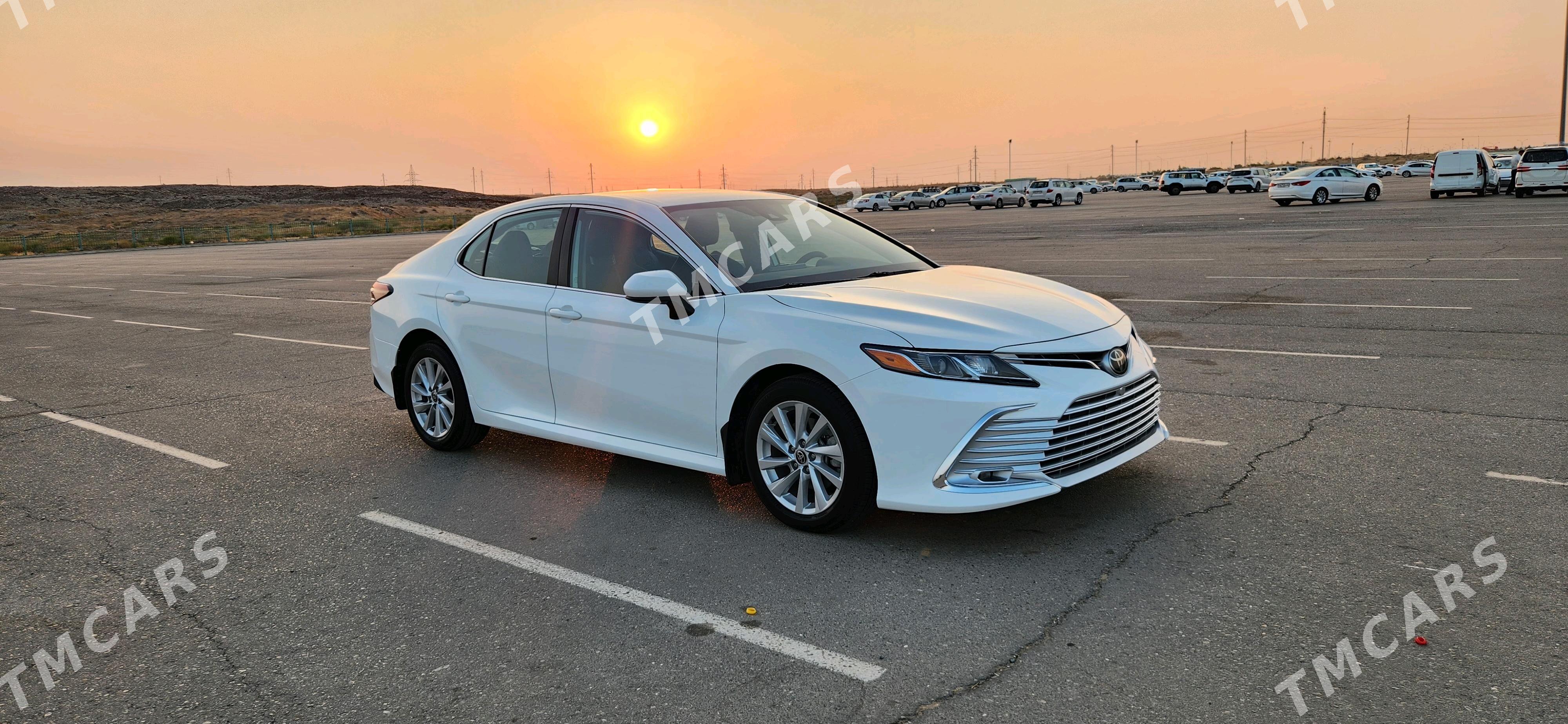 Toyota Camry 2022 - 353 000 TMT - Aşgabat - img 3