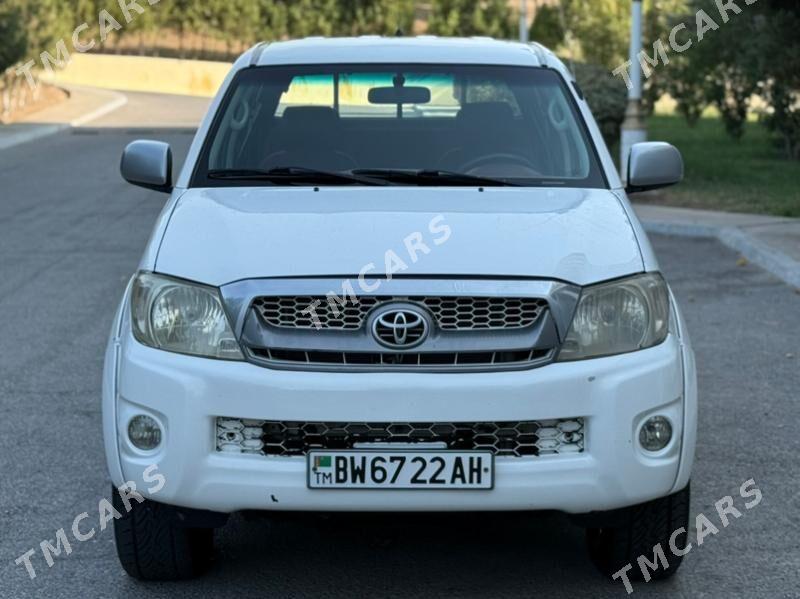 Toyota Hilux 2011 - 290 000 TMT - Howdan "B" - img 2