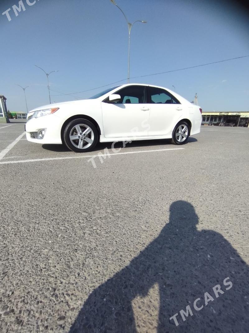 Toyota Camry 2014 - 200 000 TMT - 8 мкр - img 4