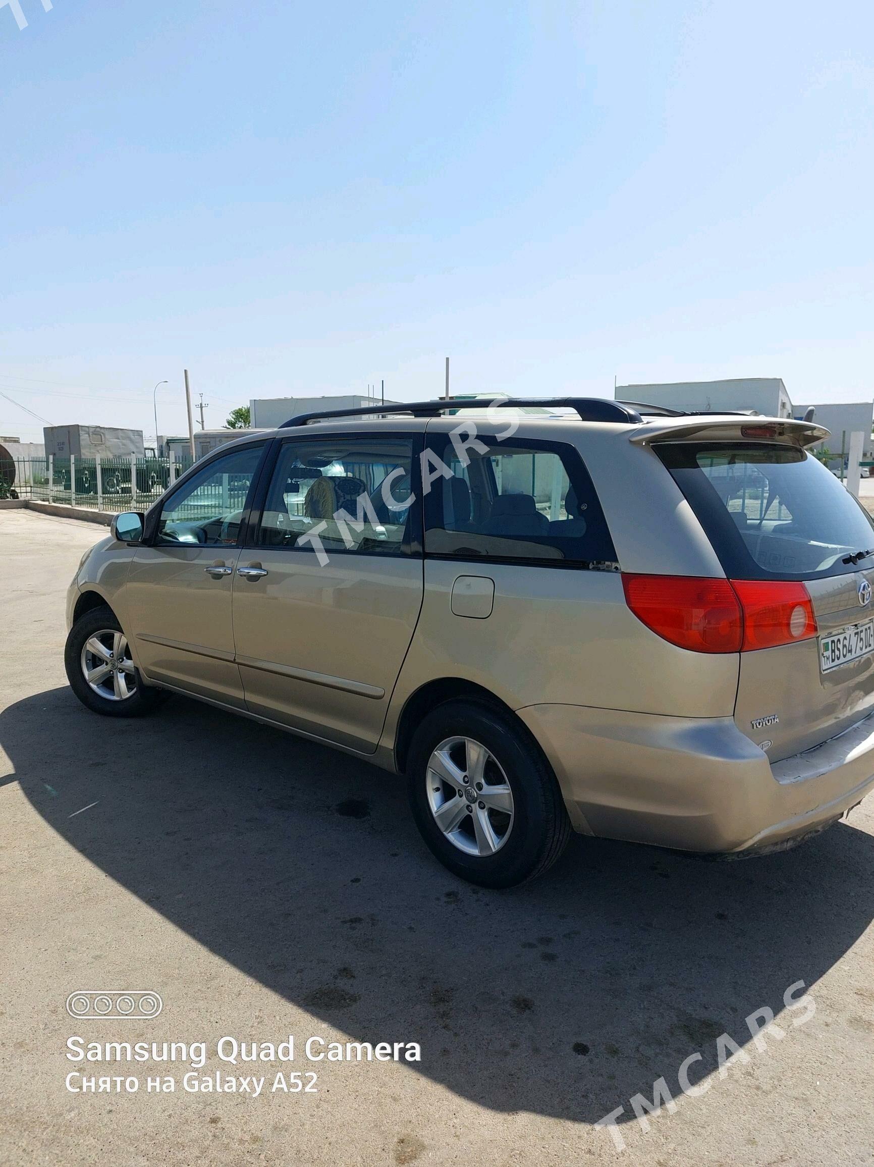 Toyota Sienna 2009 - 200 000 TMT - Türkmenbaşy etr. - img 3