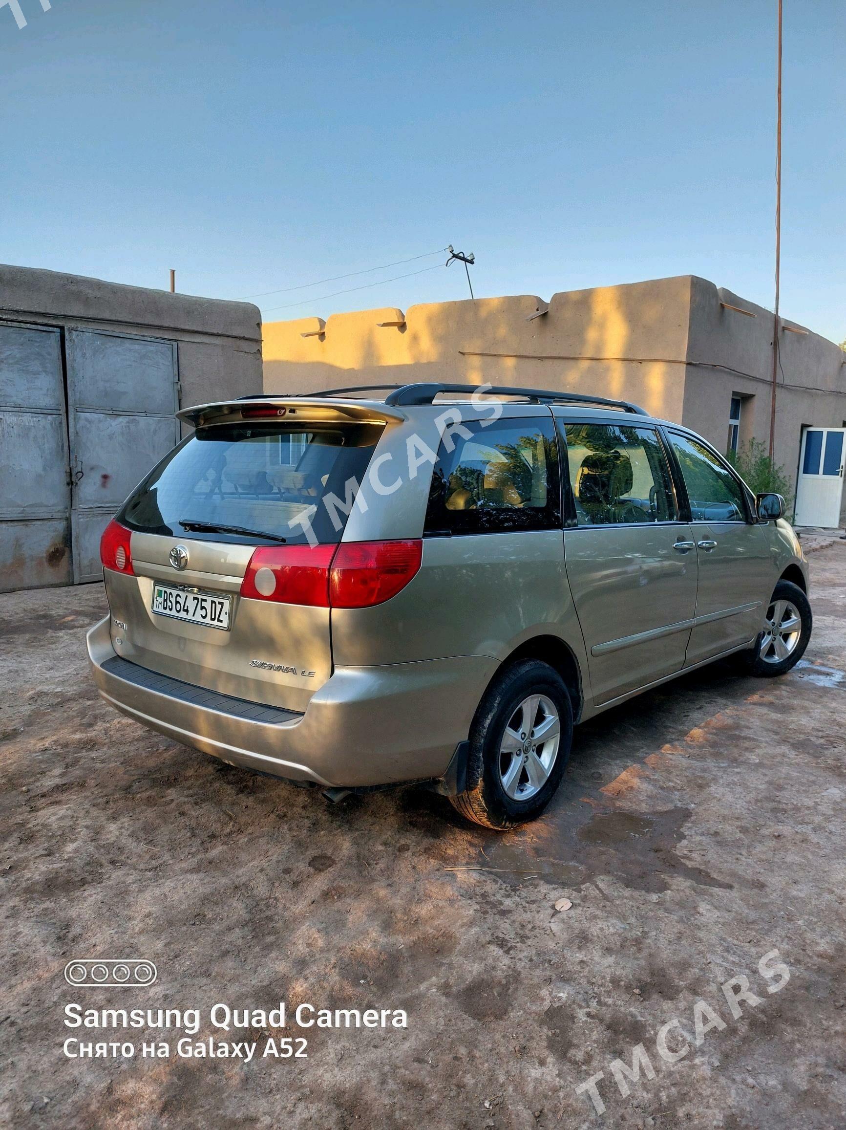 Toyota Sienna 2009 - 200 000 TMT - Türkmenbaşy etr. - img 5