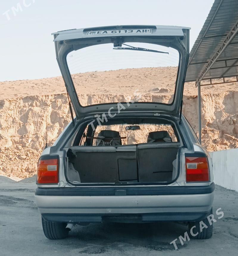 Opel Vectra 1989 - 22 000 TMT - Гёкдепе - img 3