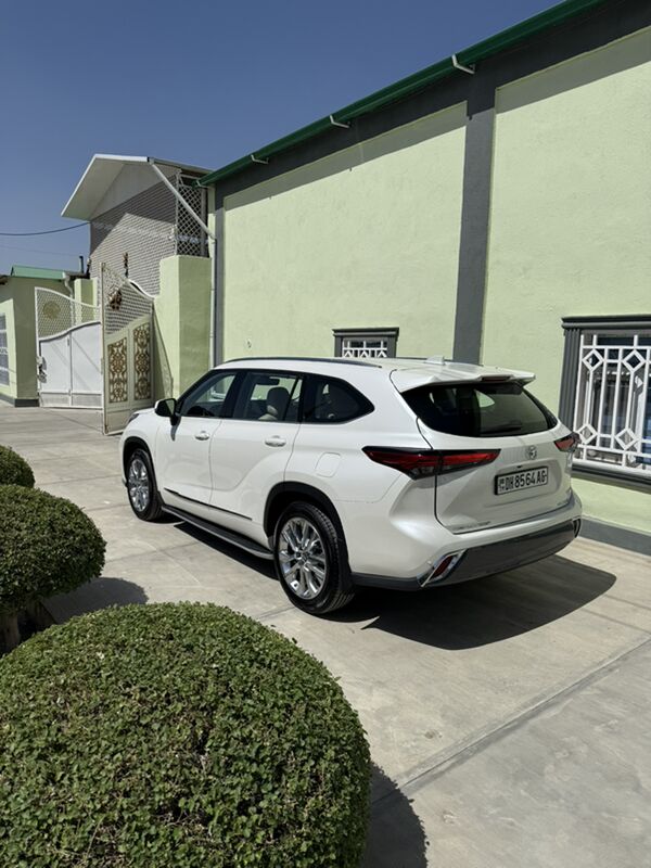 Toyota Highlander 2021 - 630 000 TMT - Aşgabat - img 10