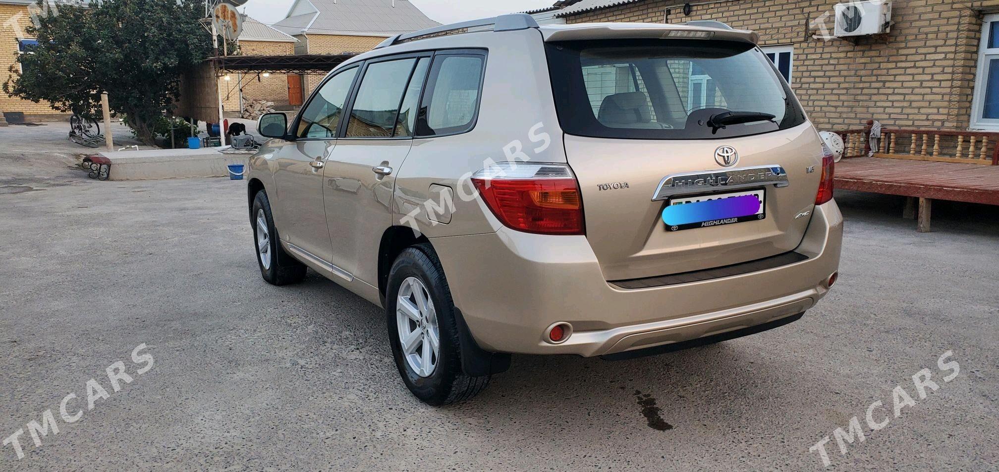 Toyota Highlander 2008 - 280 000 TMT - Мары - img 4