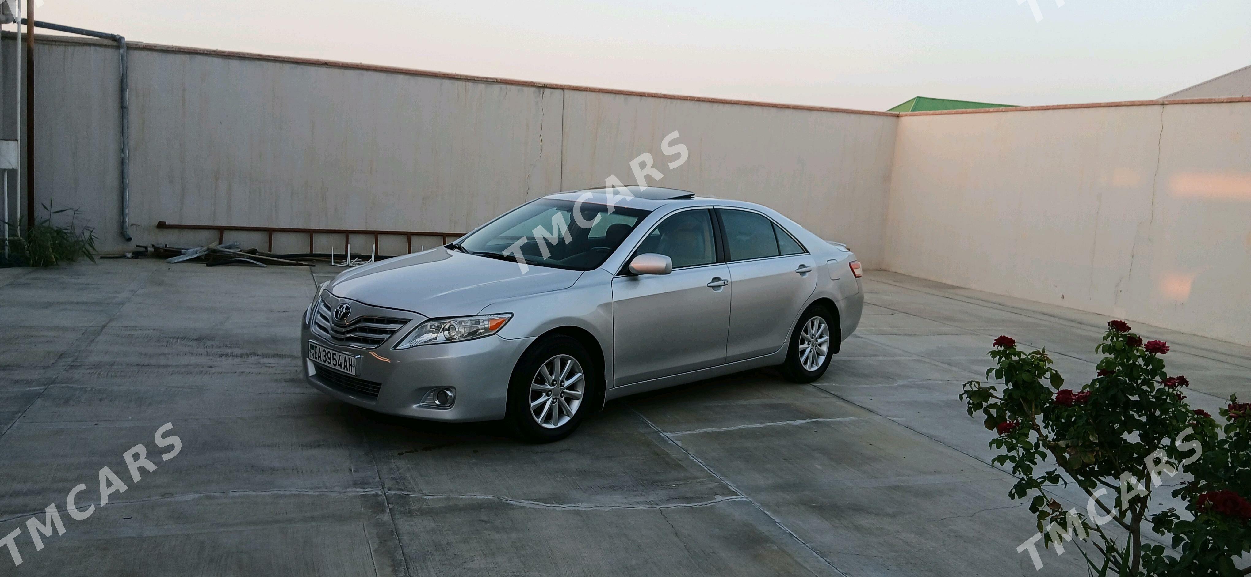 Toyota Camry 2011 - 230 000 TMT - Бахарден - img 2