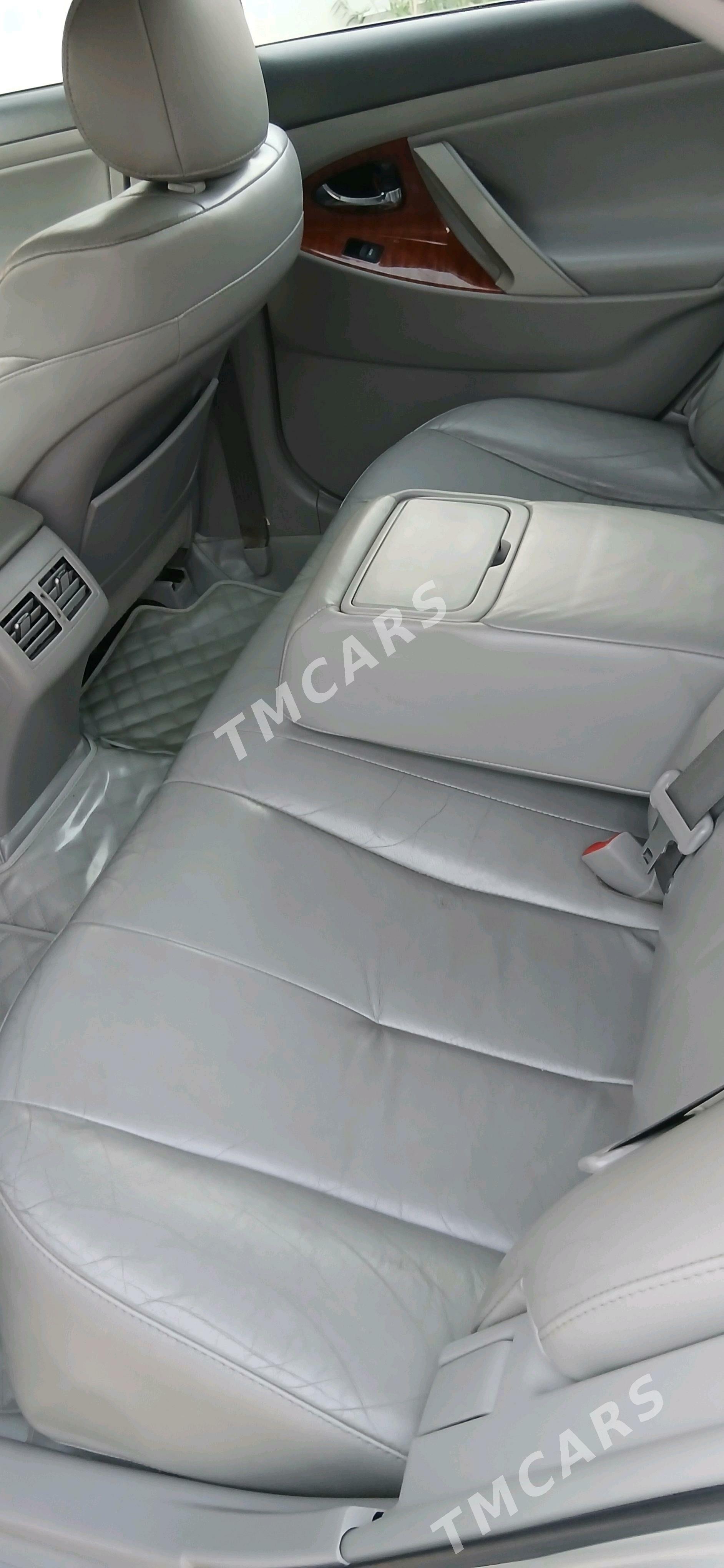 Toyota Camry 2011 - 230 000 TMT - Бахарден - img 5