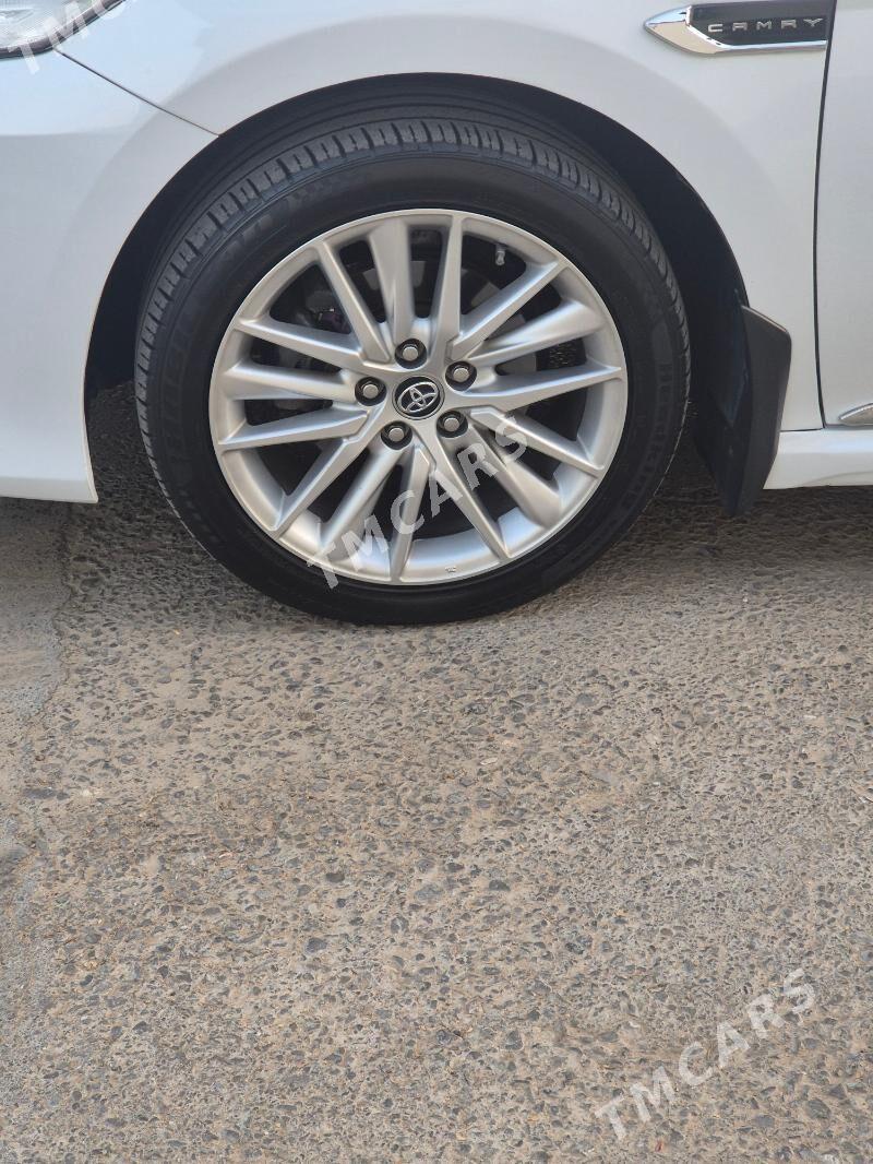 Toyota Camry 2018 - 286 000 TMT - Aşgabat - img 3