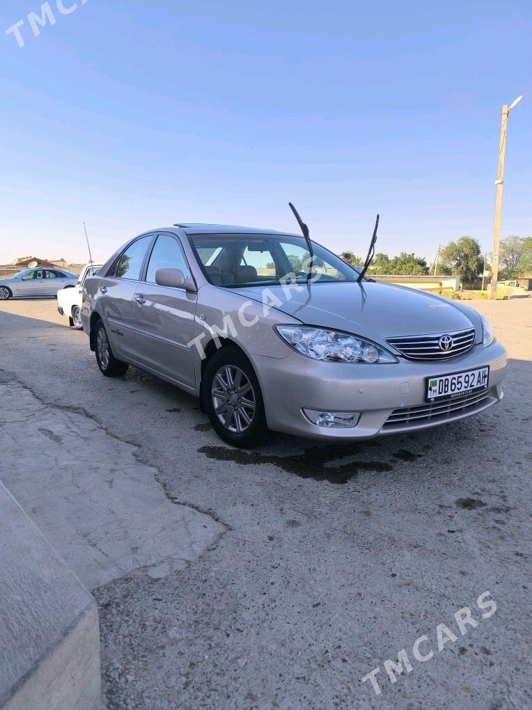 Toyota Camry 2004 - 240 000 TMT - Кака - img 4