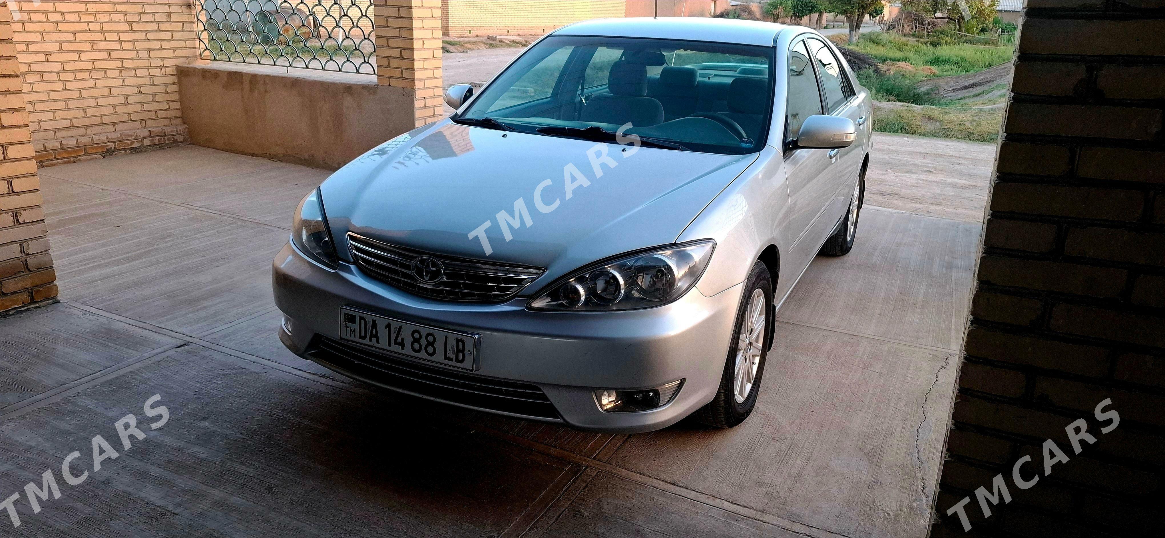 Toyota Camry 2004 - 167 000 TMT - Халач - img 3