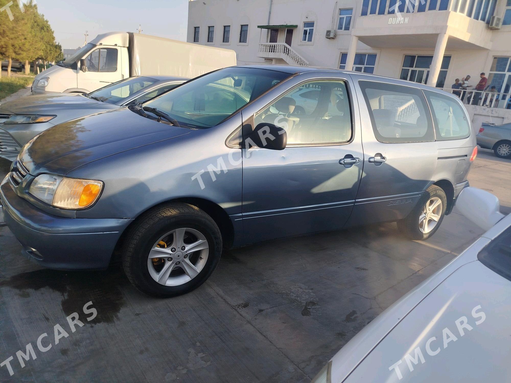 Toyota Sienna 2001 - 120 000 TMT - Türkmenabat - img 2