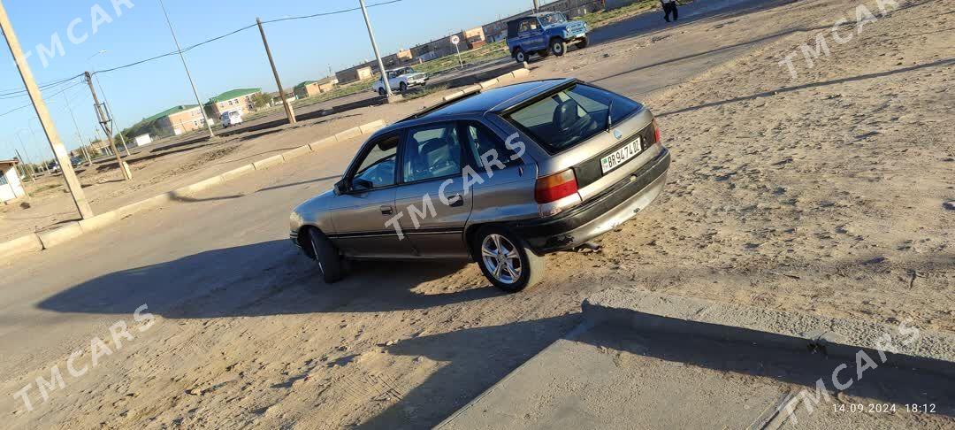 Opel Astra 1993 - 30 000 TMT - Акдепе - img 3