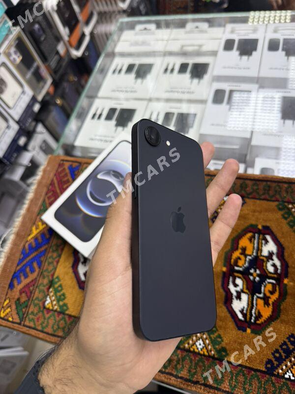 iPhone 16 e 128GB - Garaşsyzlygyň 15 ýyllygy Söwda Merkezi - img 3