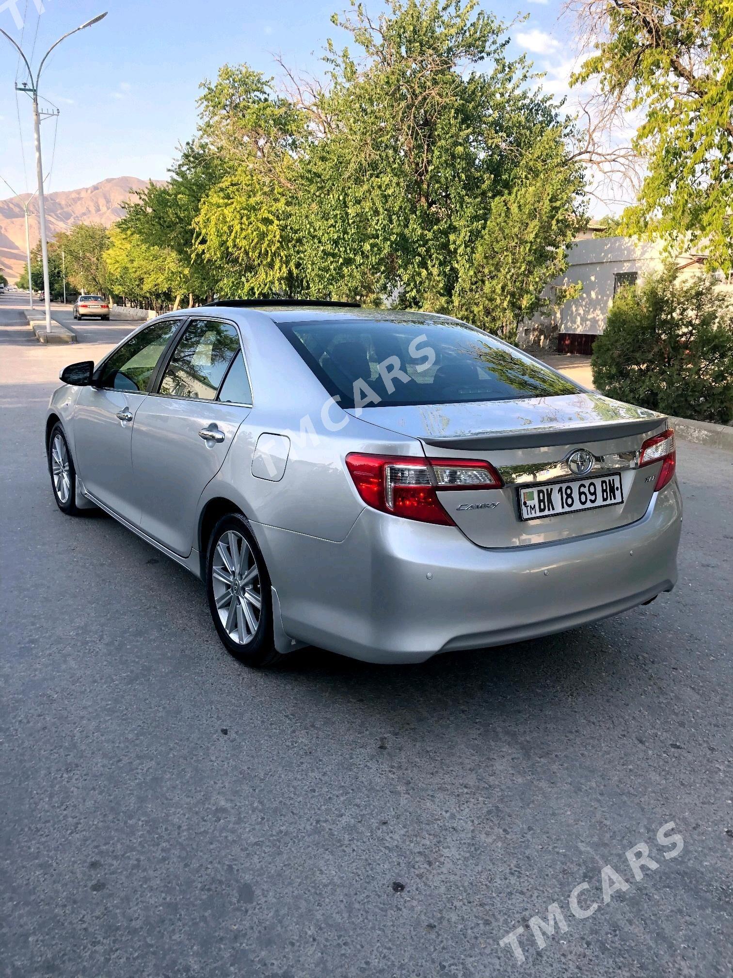 Toyota Camry 2012 - 260 000 TMT - Балканабат - img 5
