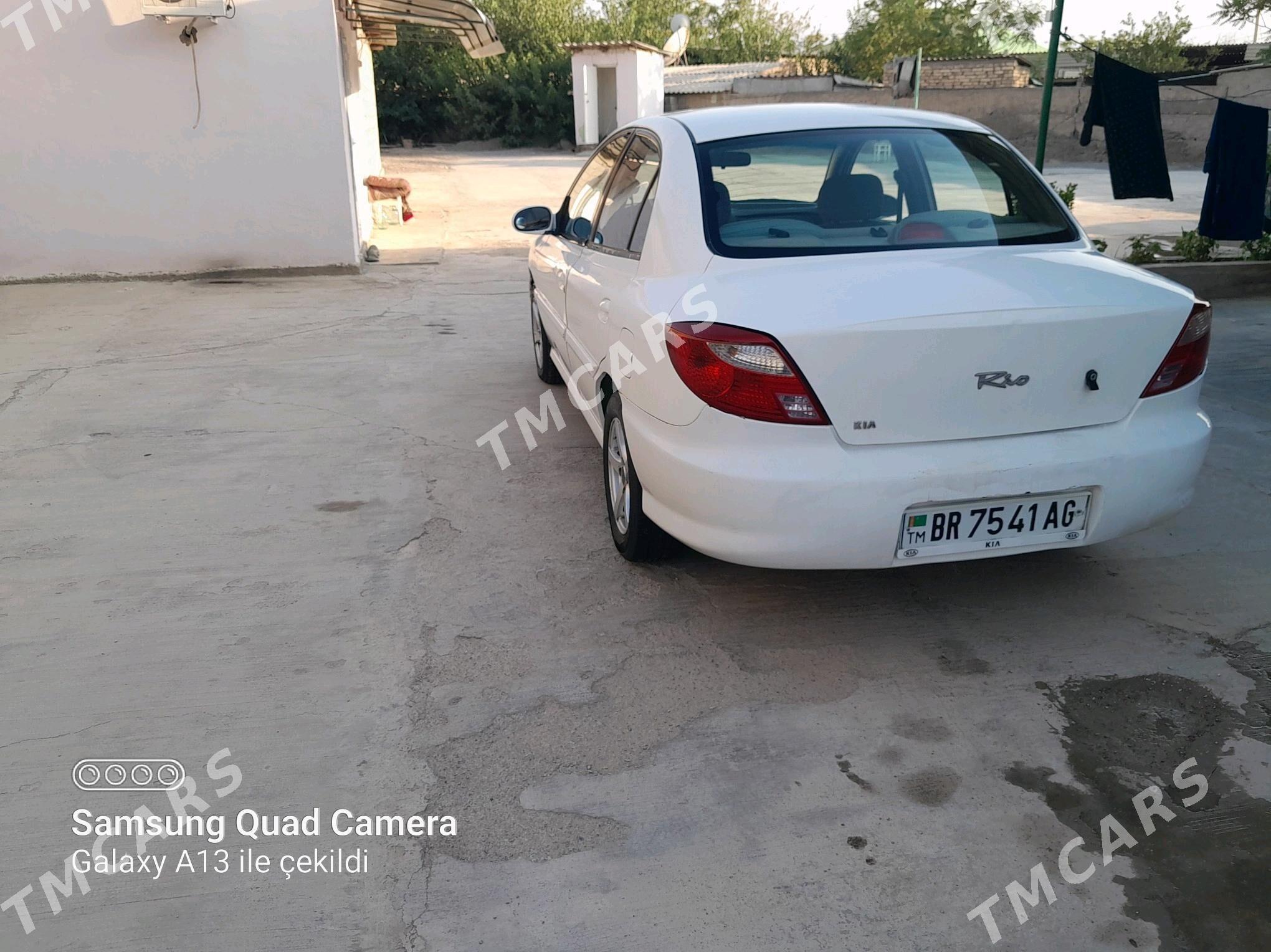 Kia Rio 2002 - 53 000 TMT - Garadamak - img 3