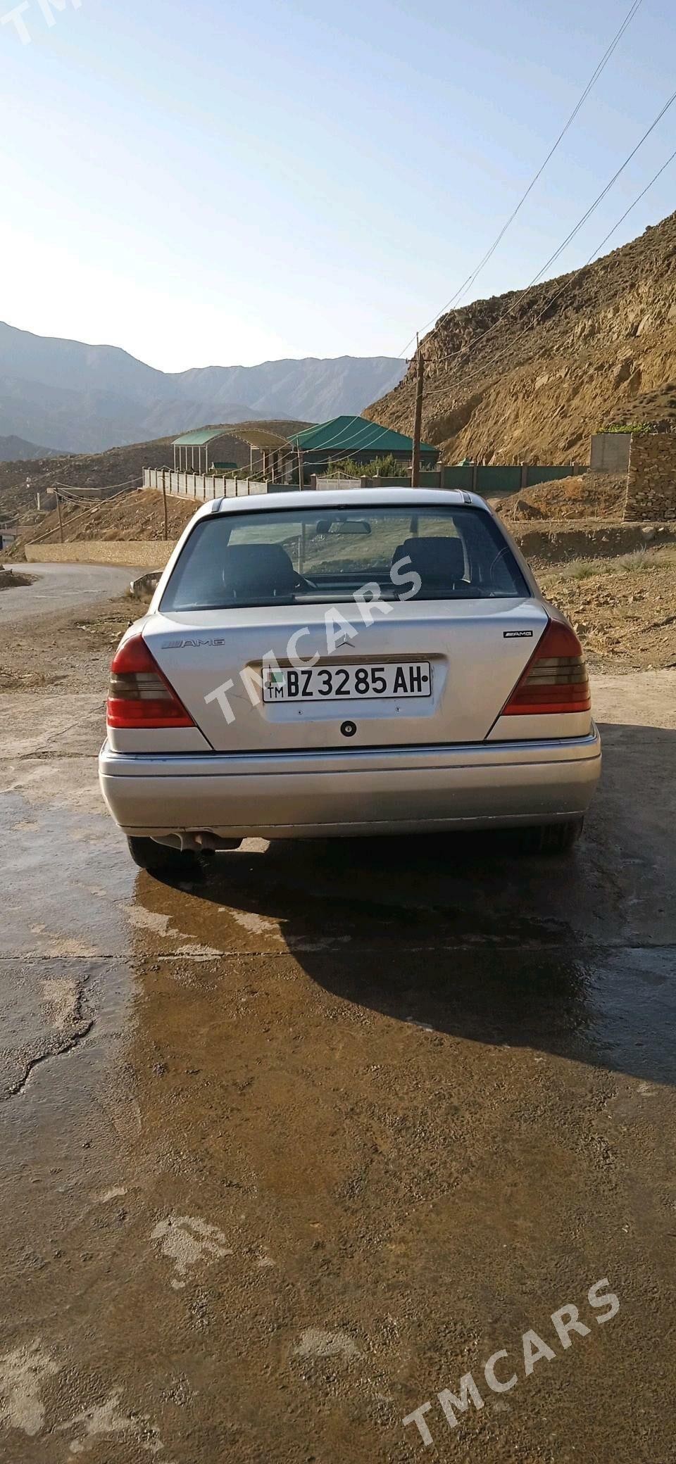 Mercedes-Benz C280 1997 - 32 000 TMT - Бахарден - img 4