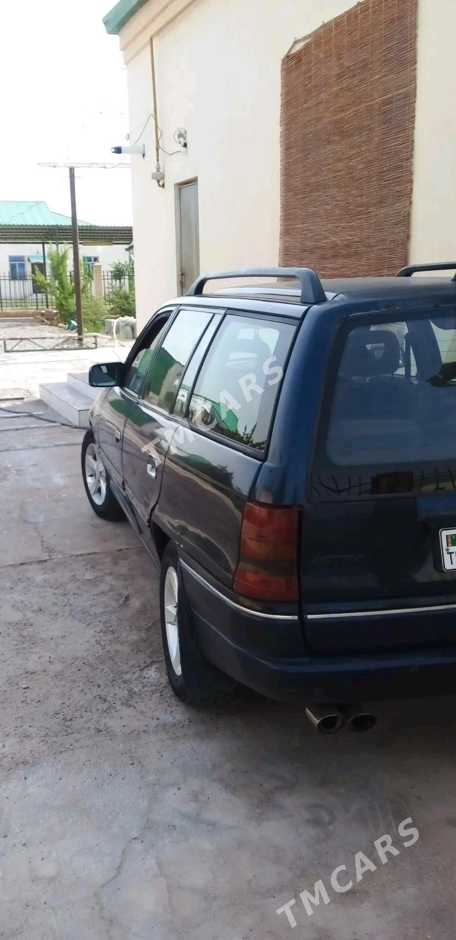 Opel Astra 1992 - 32 000 TMT - Мары - img 4