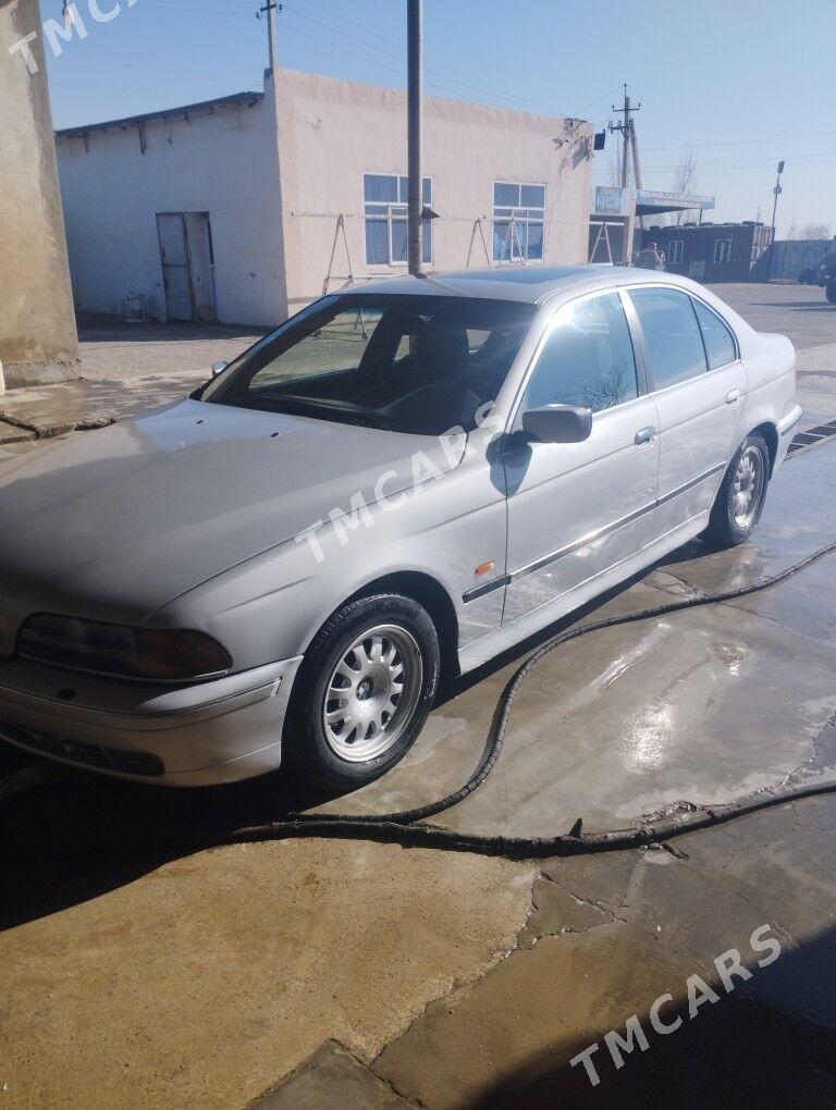 BMW E39 2000 - 80 000 TMT - Сакарчага - img 2