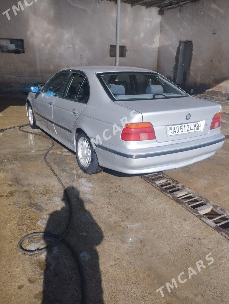 BMW E39 2000 - 80 000 TMT - Сакарчага - img 3