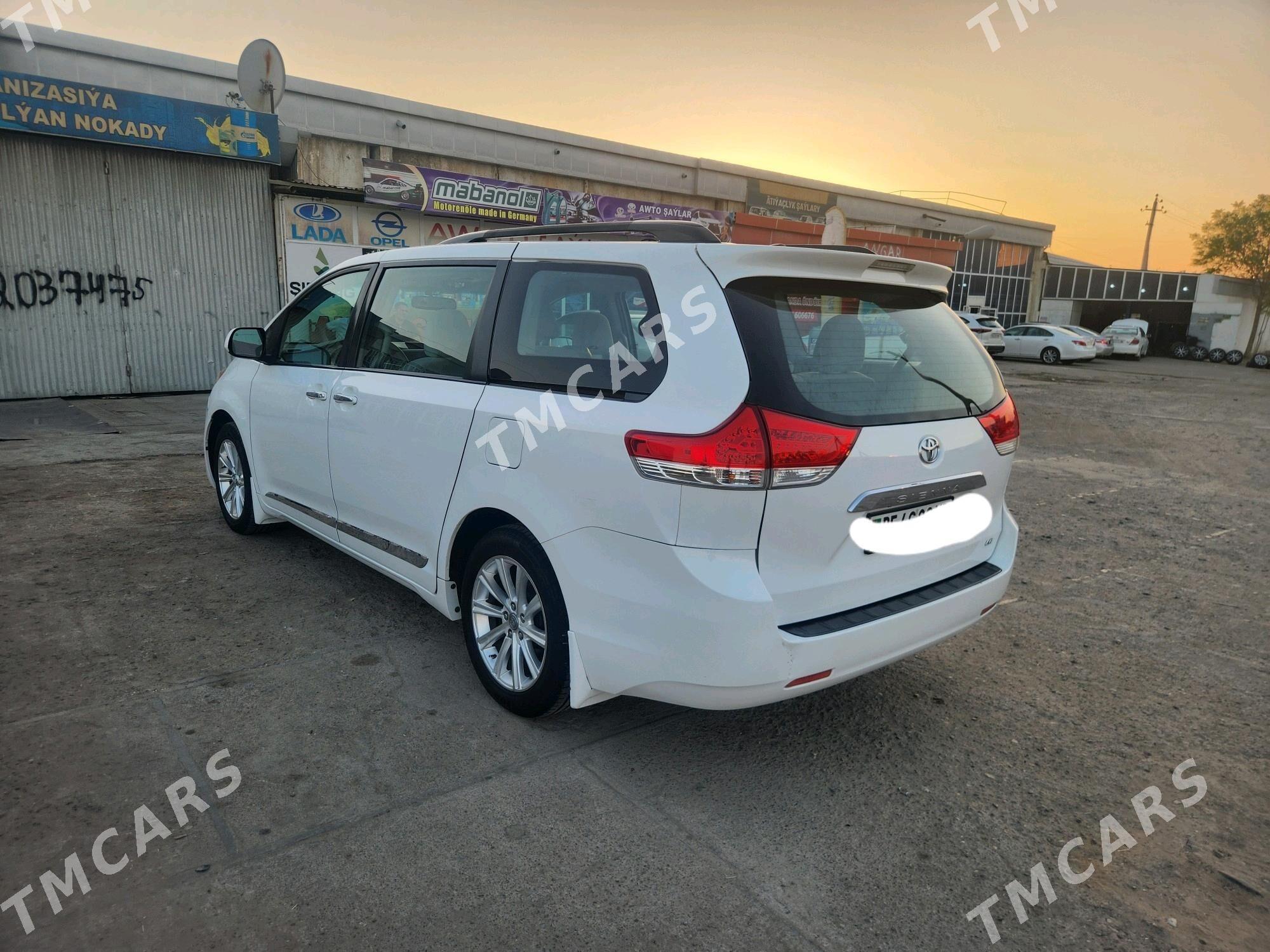 Toyota Sienna 2012 - 295 000 TMT - Mary - img 3