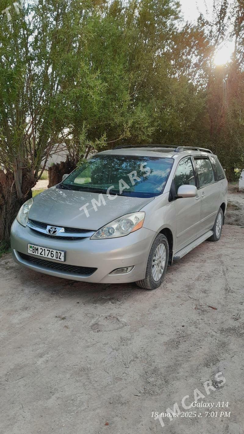 Toyota Sienna 2008 - 240 000 TMT - етр. Туркменбаши - img 8