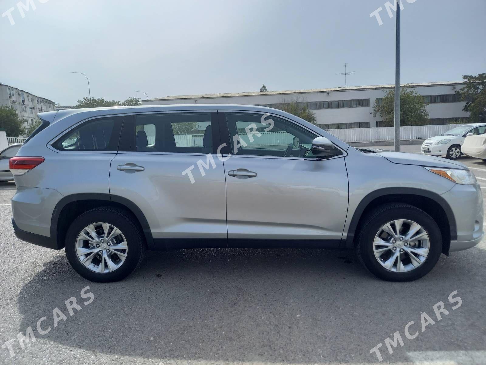 Toyota Highlander 2019 - 450 000 TMT - Aşgabat - img 4