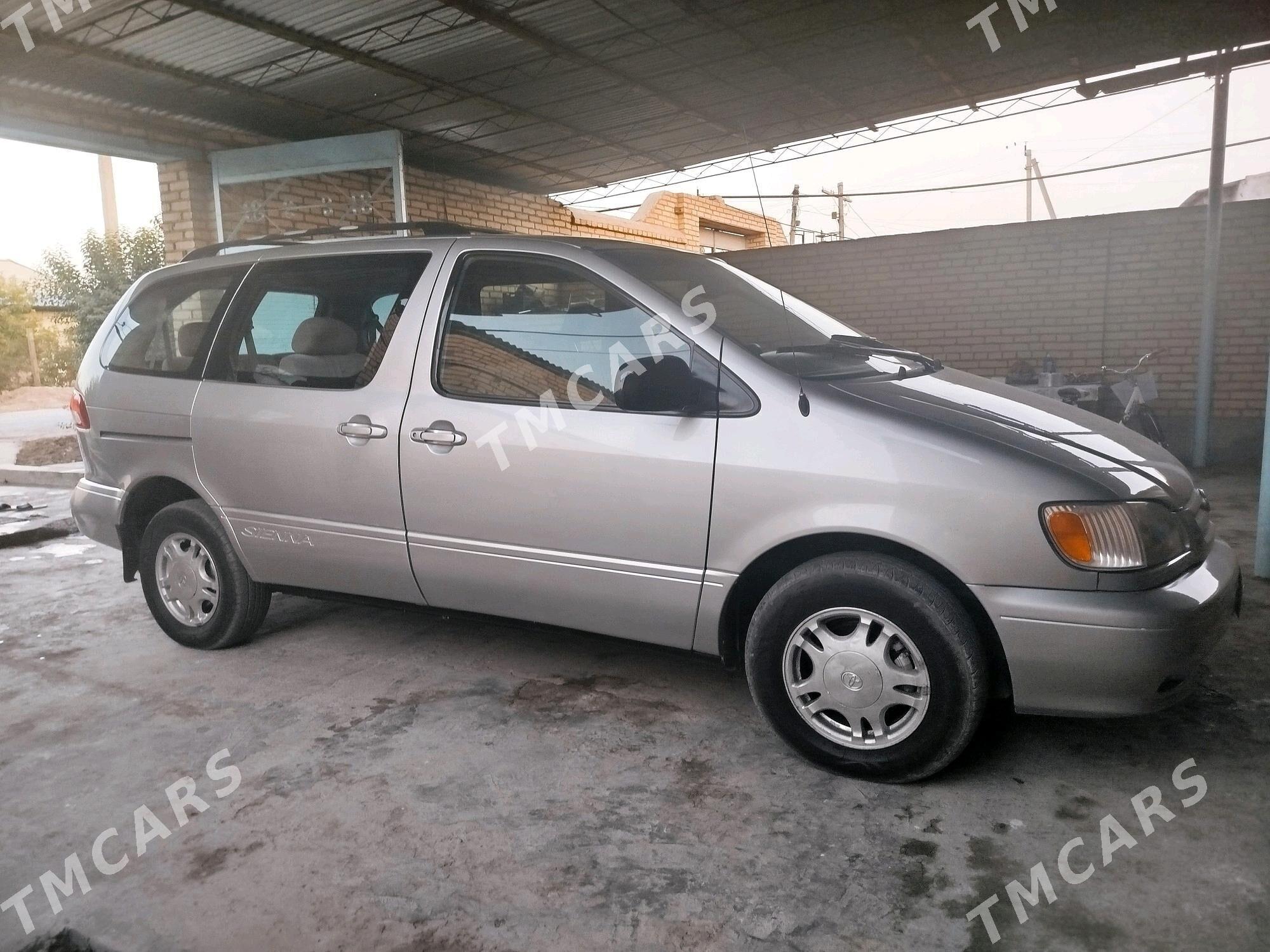 Toyota Sienna 2003 - 175 000 TMT - Дянев - img 9