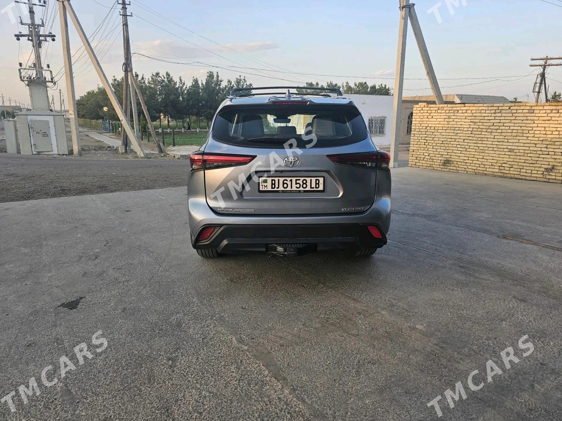 Toyota Highlander 2021 - 520 000 TMT - Дянев - img 9