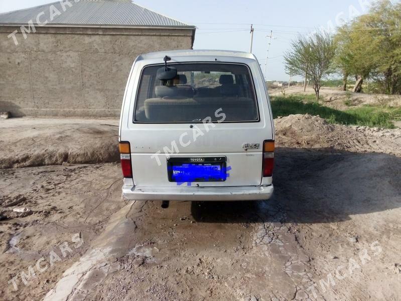 Toyota Hiace 1986 - 35 000 TMT - Байрамали - img 4
