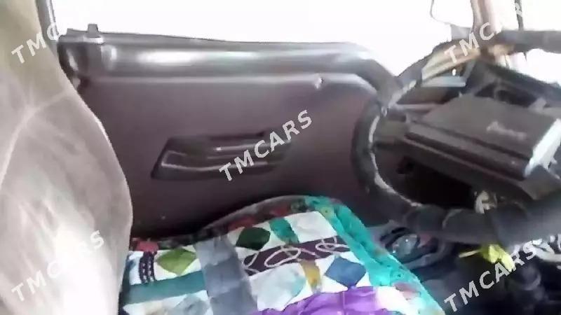 Toyota Hiace 1986 - 35 000 TMT - Байрамали - img 6