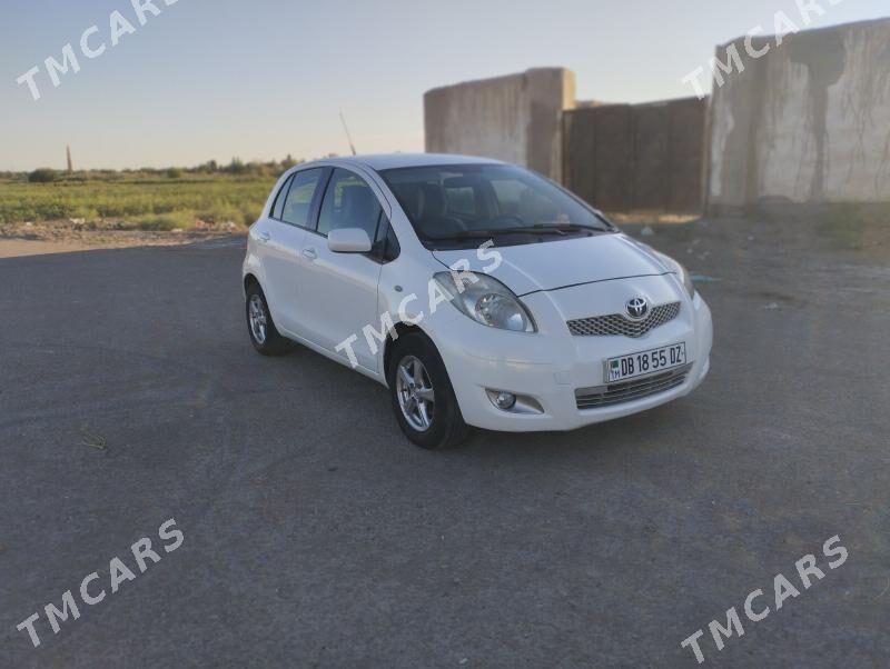 Toyota Yaris 2010 - 100 000 TMT - Кёнеургенч - img 4