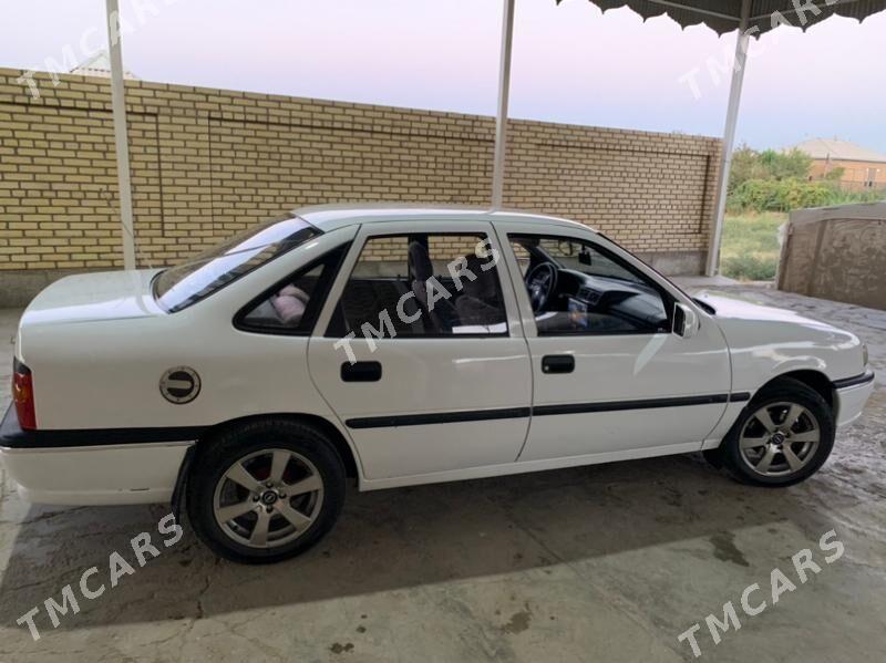 Opel Vectra 1994 - 42 000 TMT - Мары - img 8