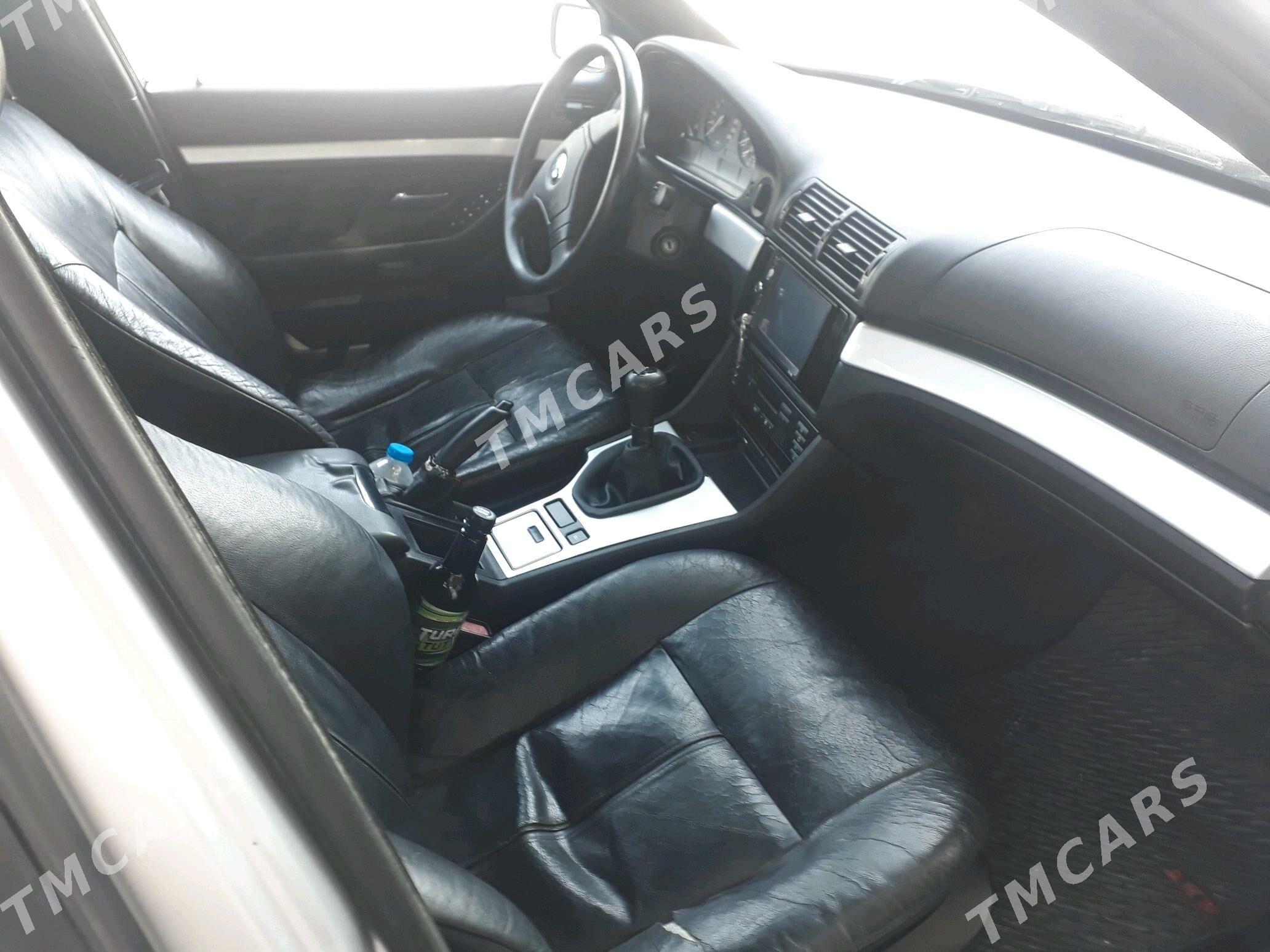 BMW 528 1999 - 100 000 TMT - Балканабат - img 3