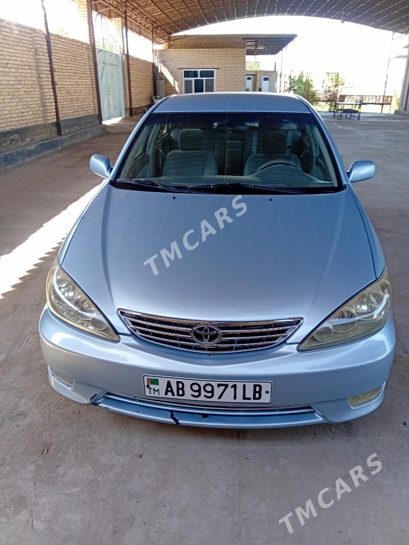 Toyota Camry 2005 - 175 000 TMT - Газаджак - img 2