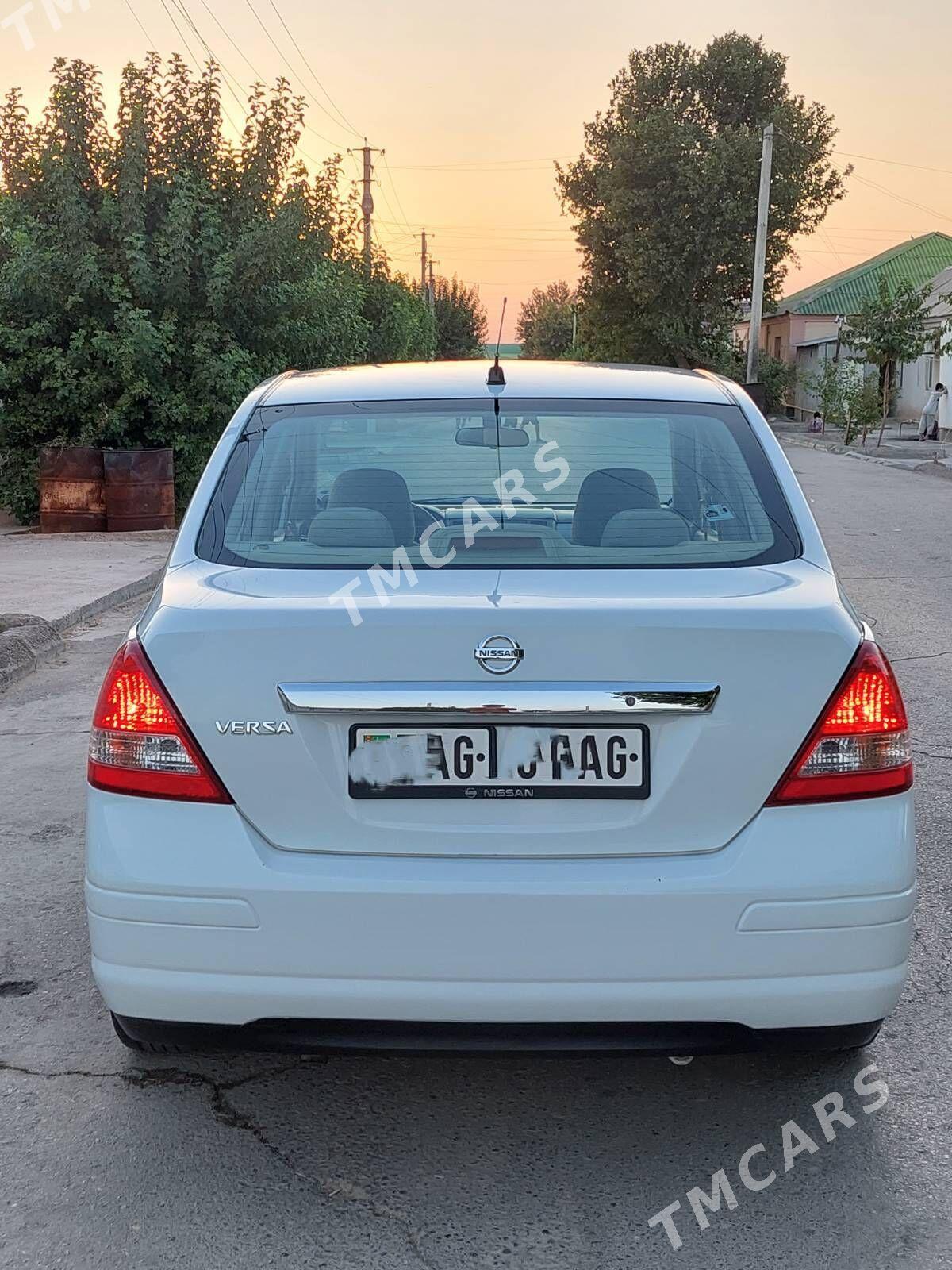 Nissan Versa 2009 - 142 000 TMT - Ашхабад - img 5