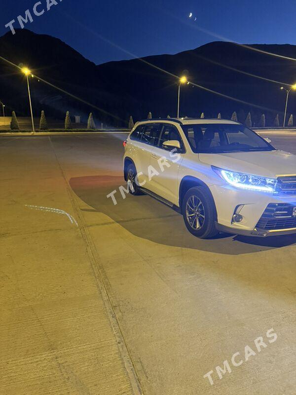 Toyota Highlander 2019 - 425 000 TMT - Aşgabat - img 4