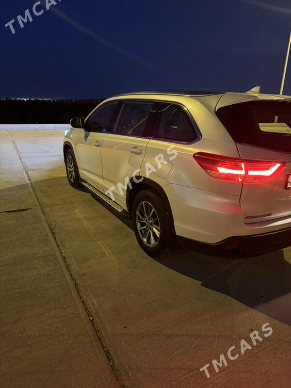 Toyota Highlander 2019 - 425 000 TMT - Aşgabat - img 3