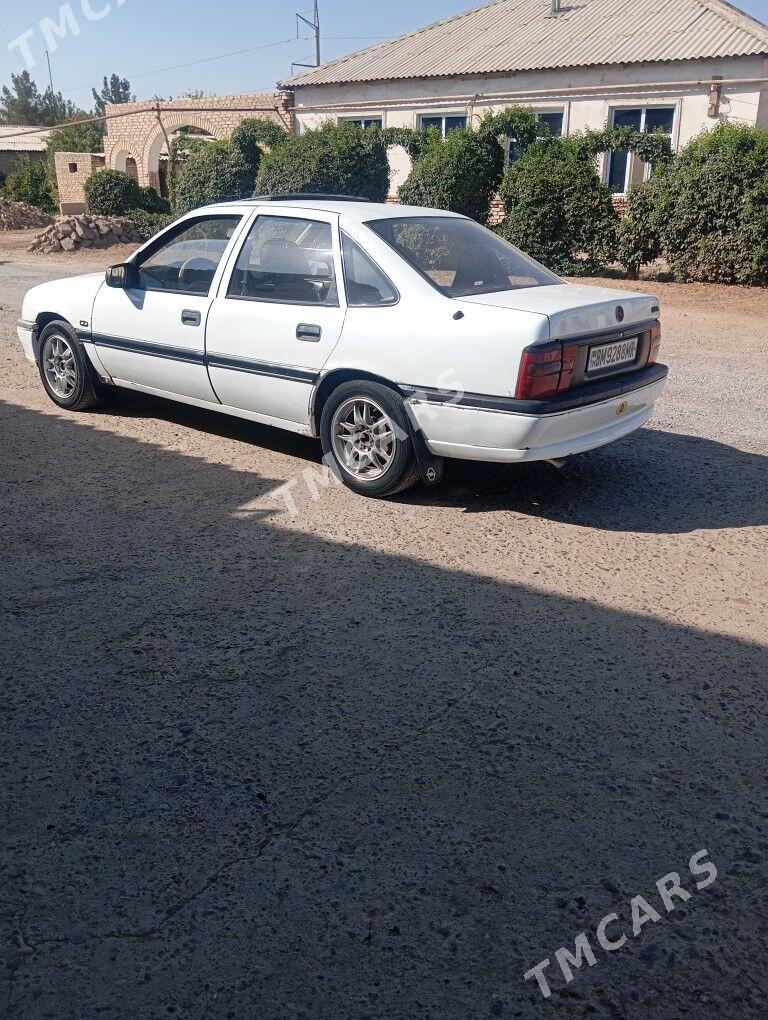 Opel Vectra 1992 - 25 000 TMT - Mary - img 10