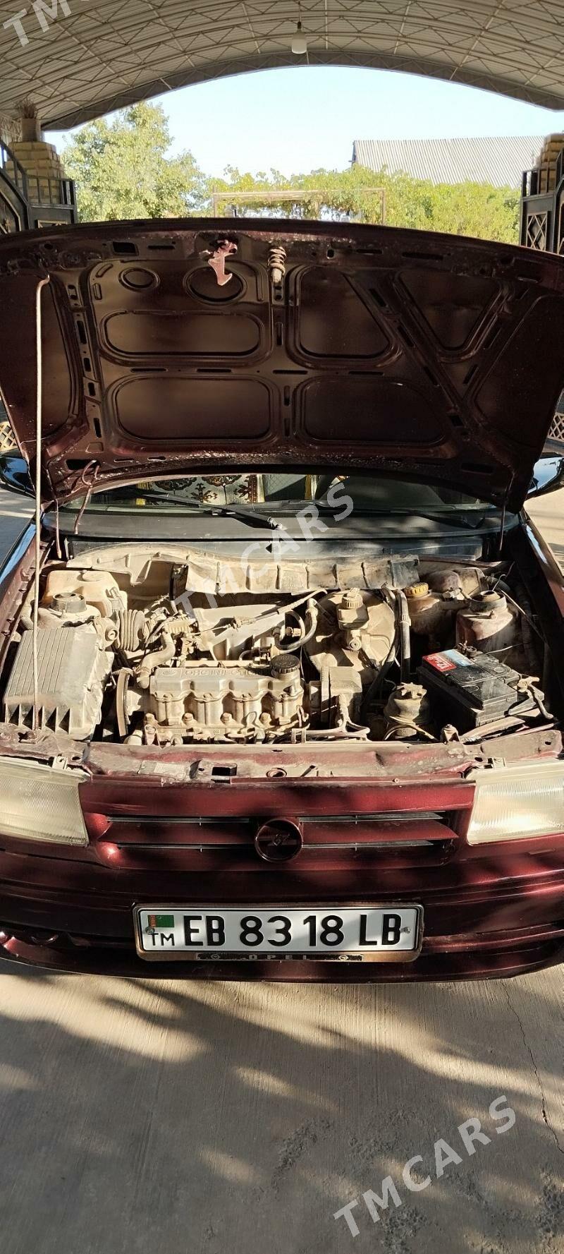 Opel Astra 1999 - 45 000 TMT - Саят - img 4