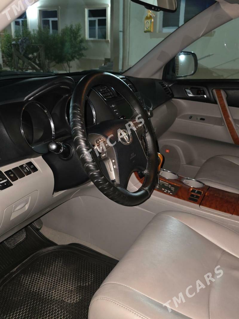 Toyota Highlander 2010 - 320 000 TMT - Türkmenabat - img 7