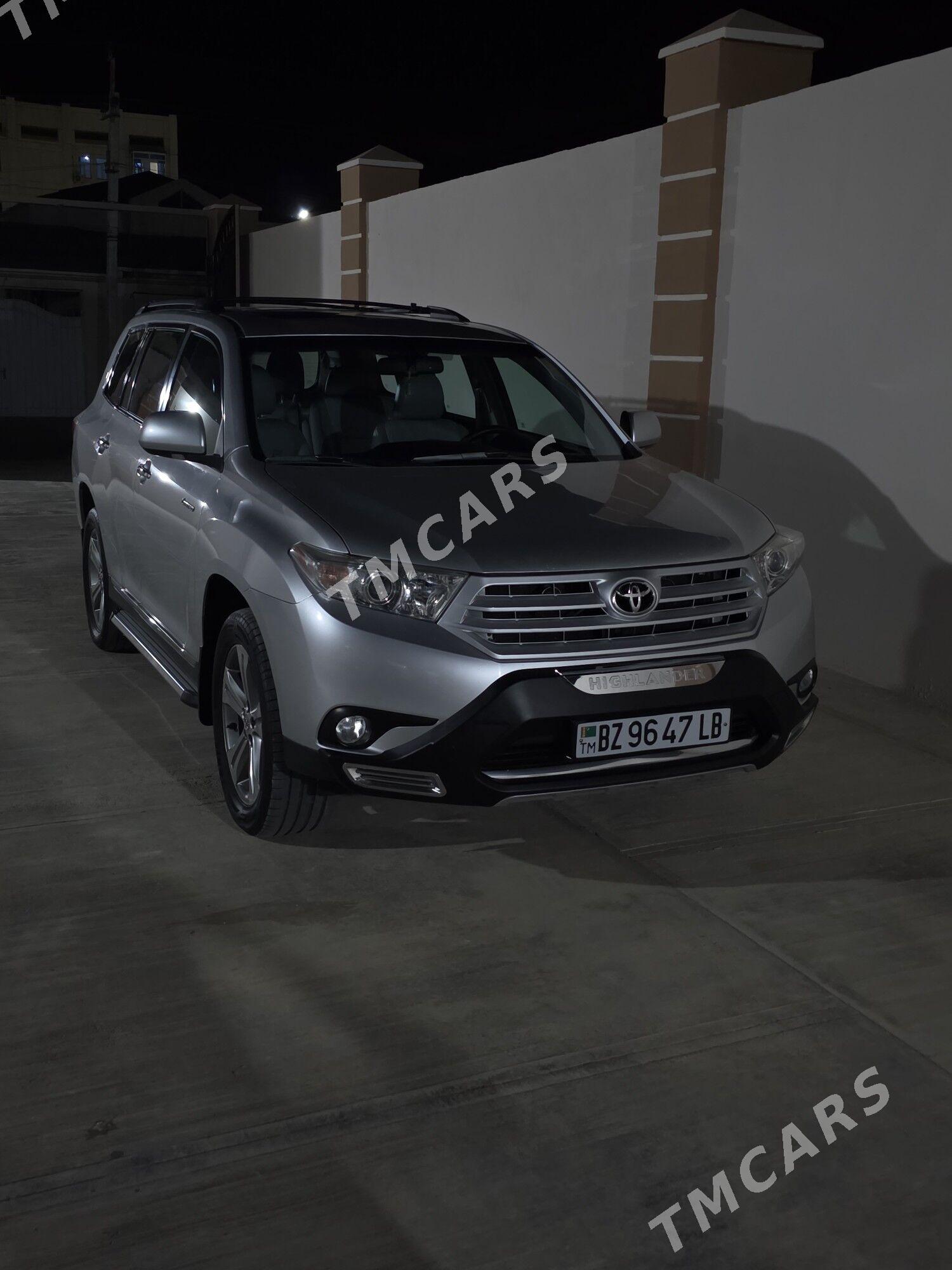 Toyota Highlander 2010 - 320 000 TMT - Türkmenabat - img 5