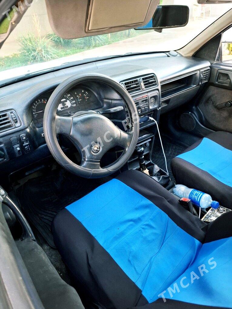 Opel Vectra 1993 - 27 000 TMT - 16-njy tapgyr - img 2