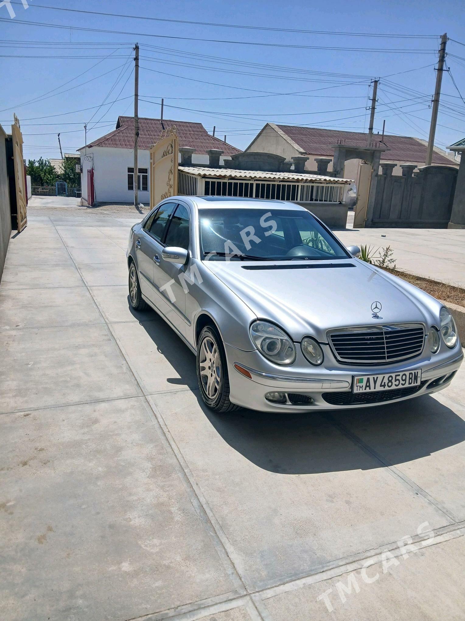 Mercedes-Benz E320 2005 - 140 000 TMT - Balkanabat - img 2