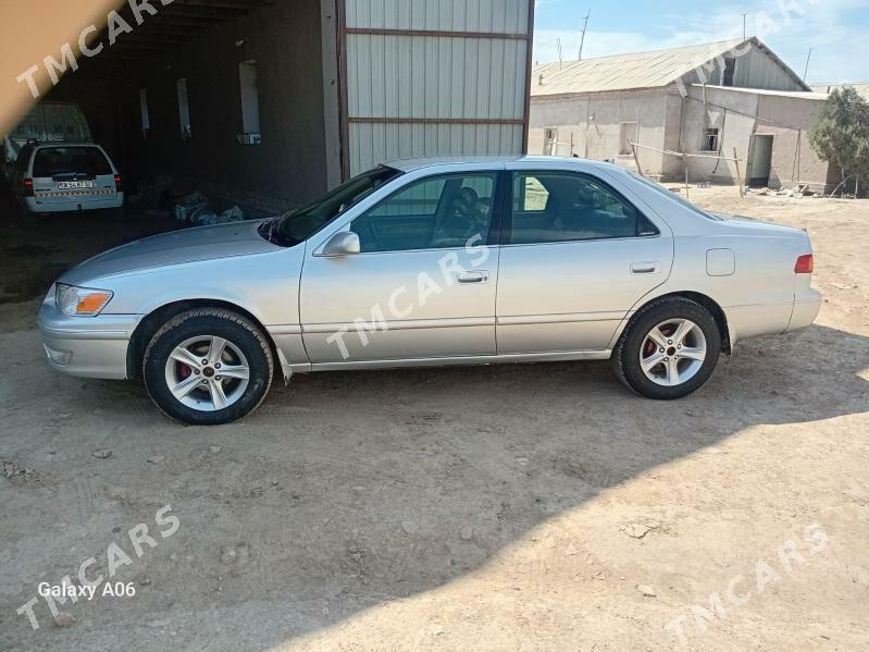 Toyota Camry 1998 - 100 000 TMT - Köneürgenç - img 4