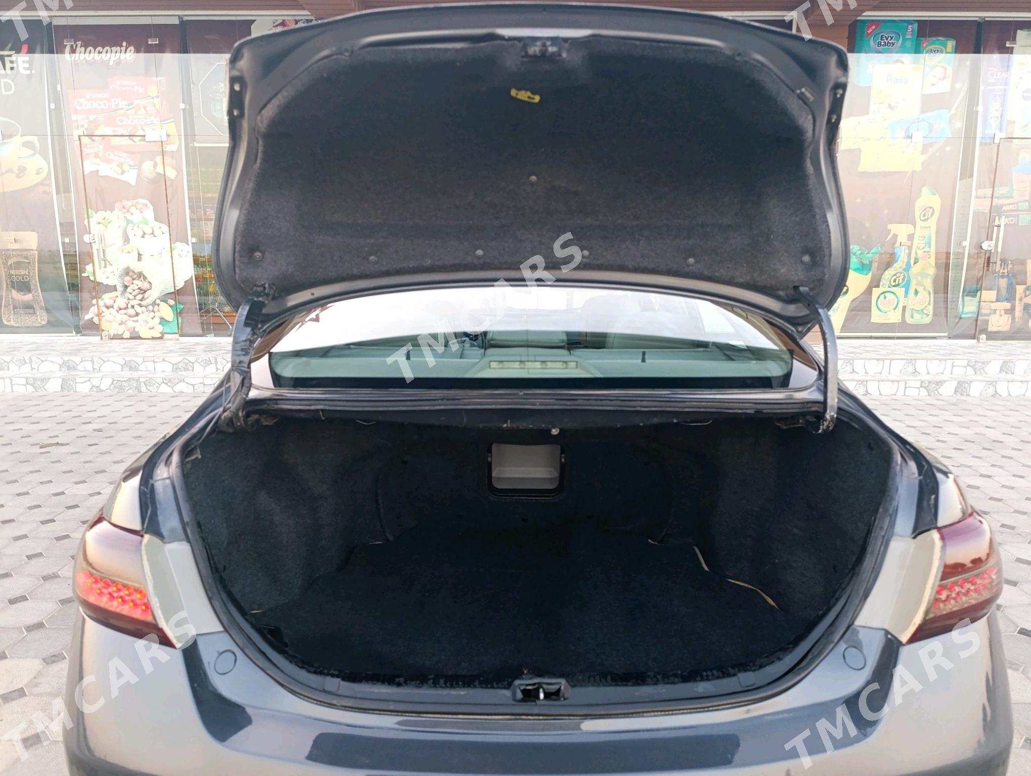 Toyota Camry 2010 - 190 000 TMT - Мары - img 7